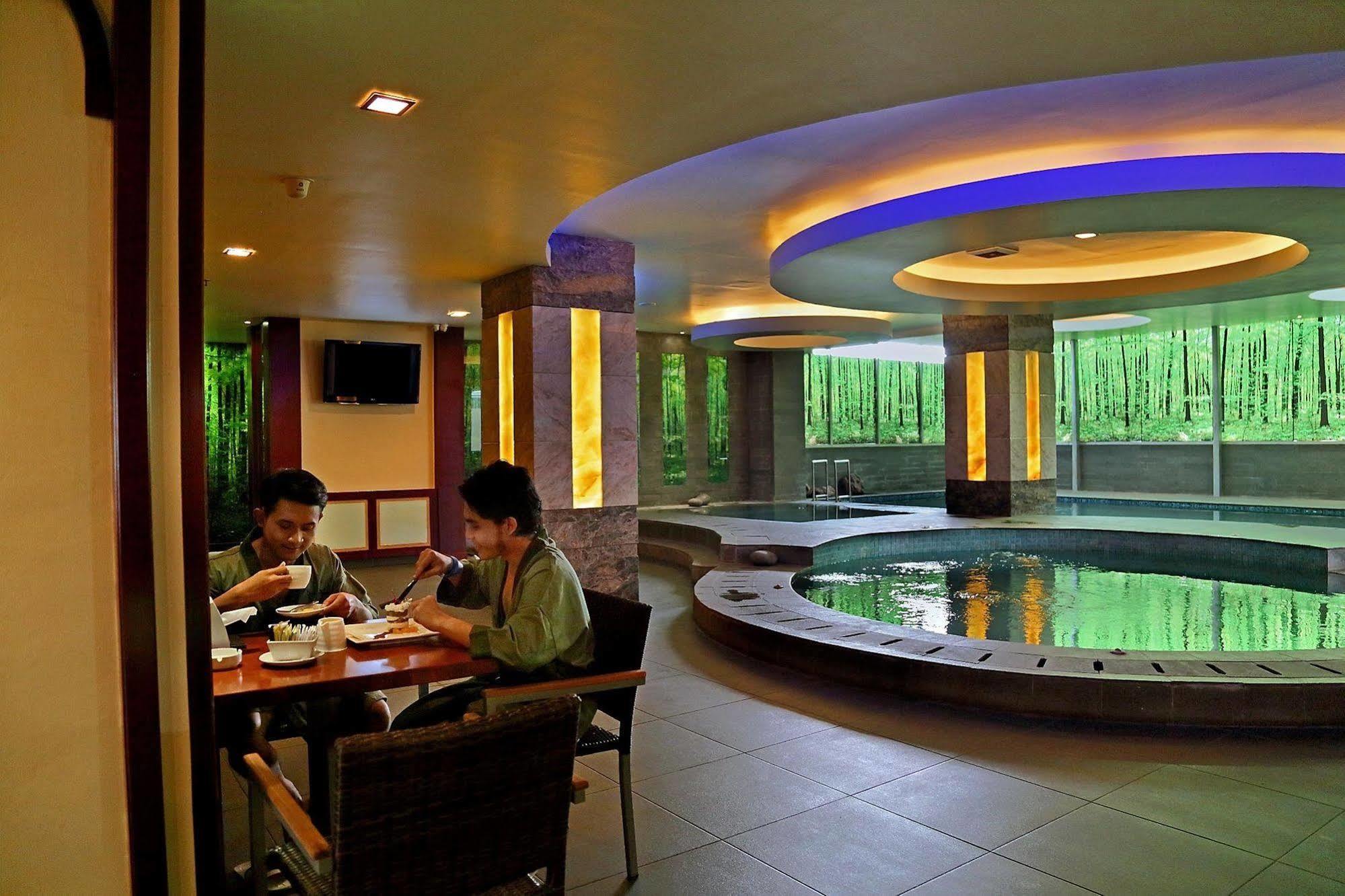 Gino Feruci Kebon Jati By Kagum Hotels Bandung Dış mekan fotoğraf